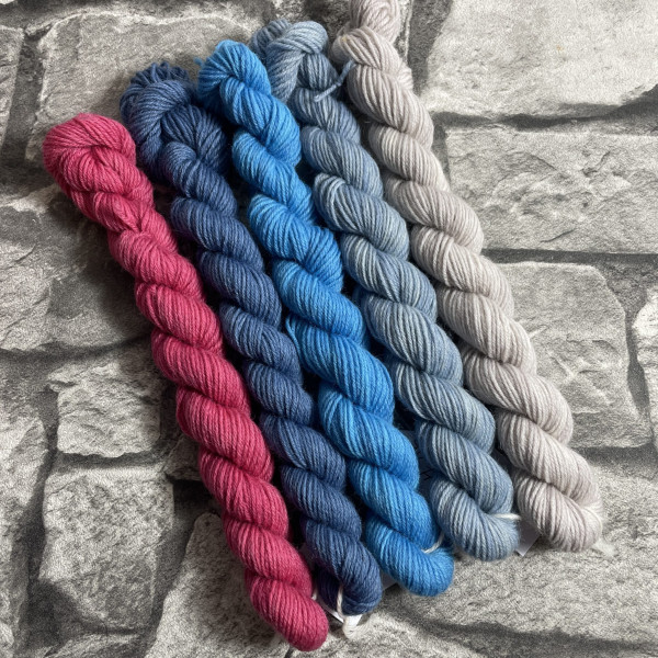Hangefärbte Wolle -  Minipack – 507. Hier online kaufen.