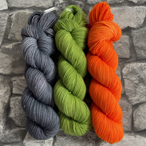 Hangefärbte Wolle -  Color Craving – Kit 15. Hier online kaufen.